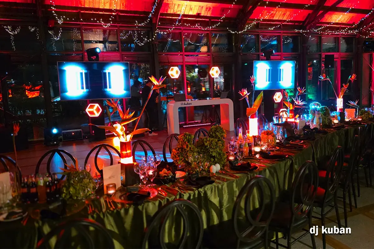 Dekoracja świetlna wnętrza - zdjęcie 1