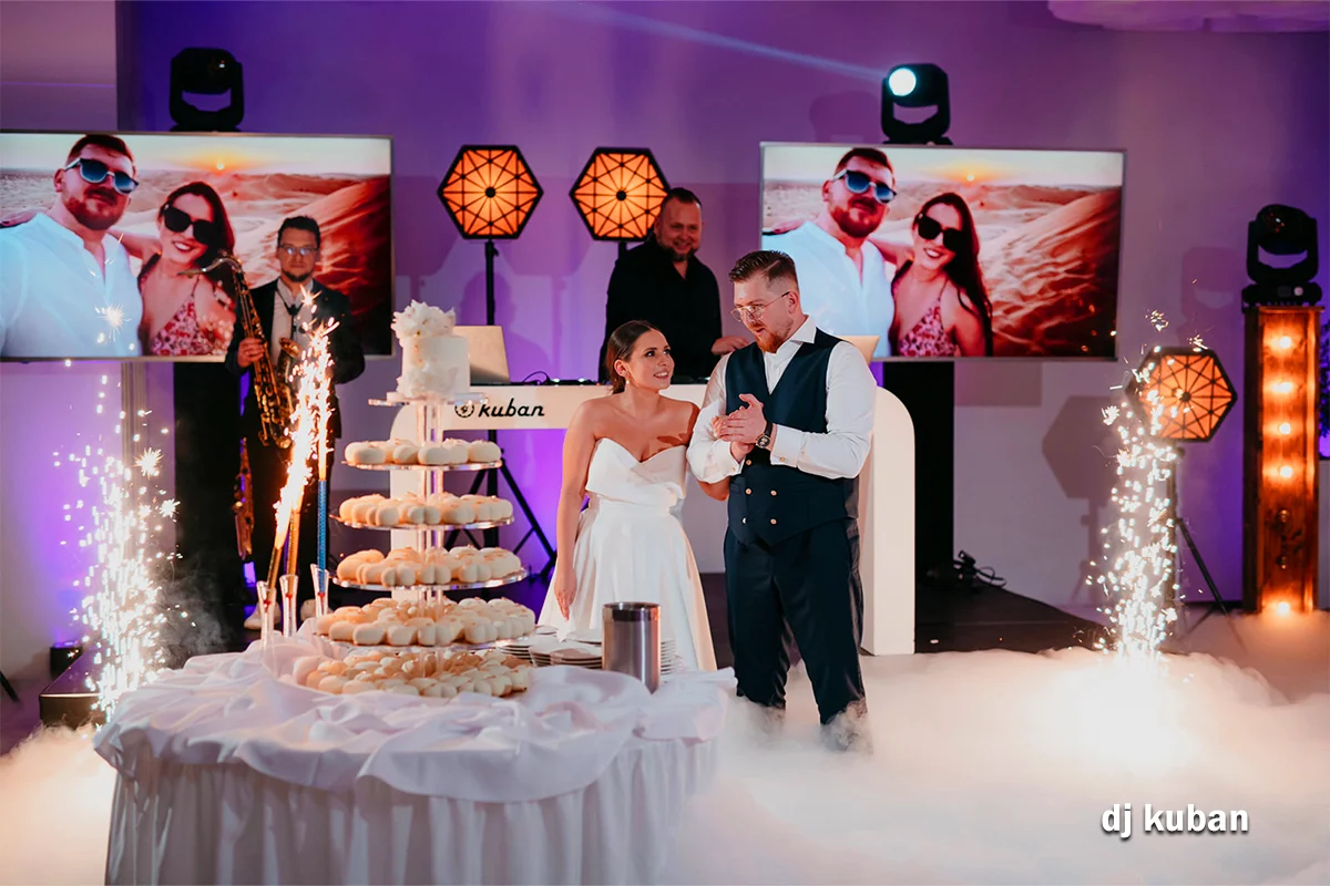 Fontanny iskier - zdjęcie 1